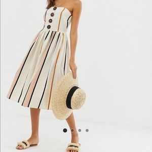 Looking for this asos dress size 2 or 4